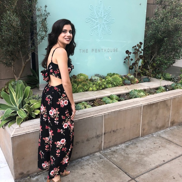 Wishlist by VICI floral jumpsuit - Picture 2 of 4